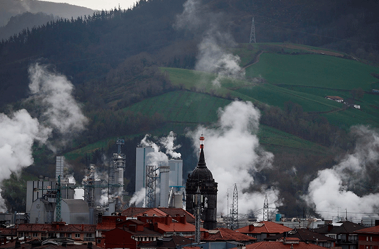 LANAREN EKONOMIA: Industriaren egoeraren analisia